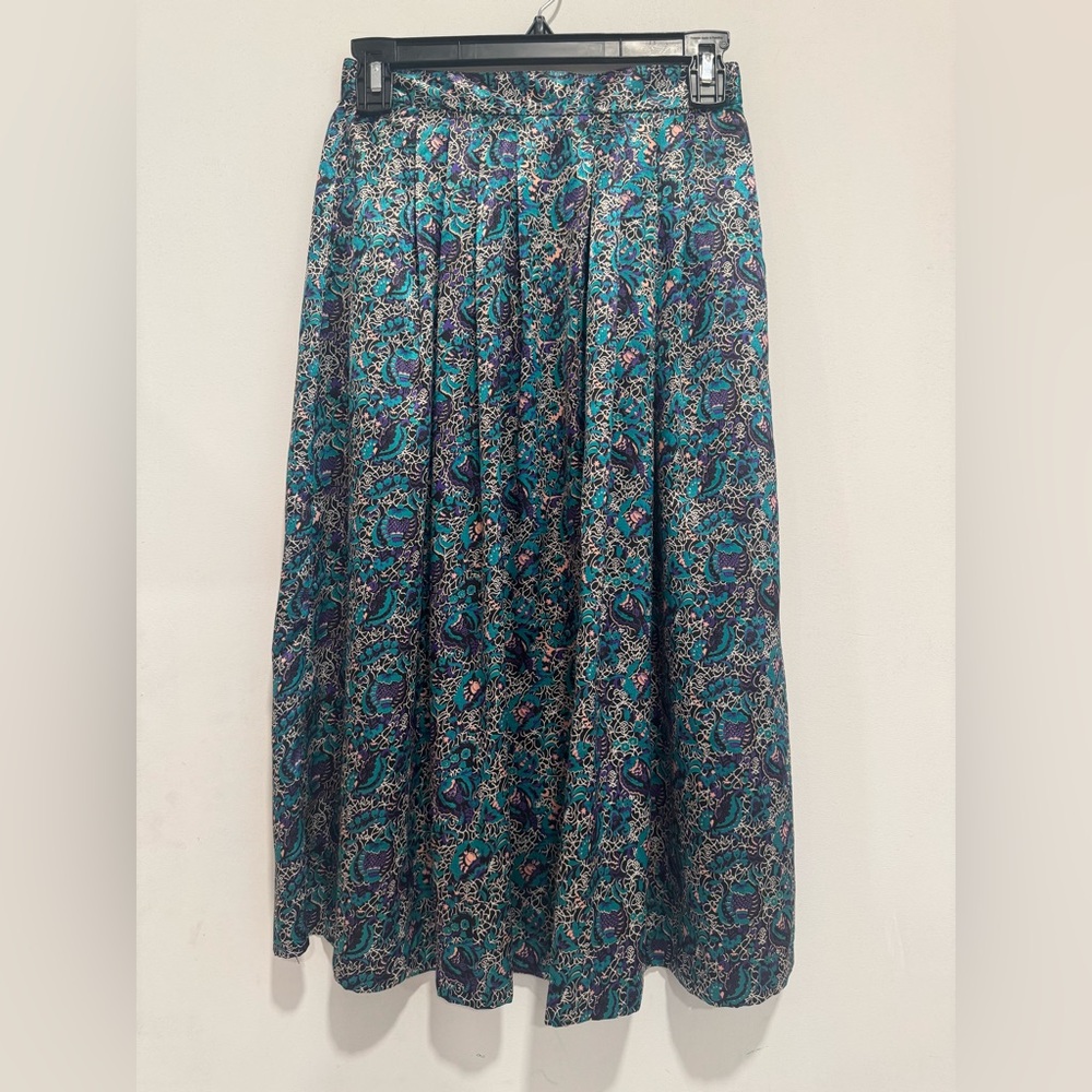 Size 8 Floral Turquoise, Blue and Purple Women's Skirt